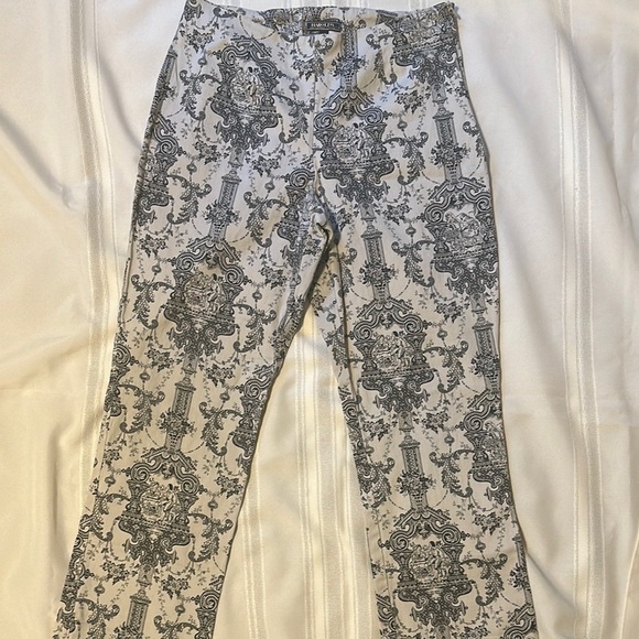 Harold's Pants - Harold's Monochrome Baroque Print Pants